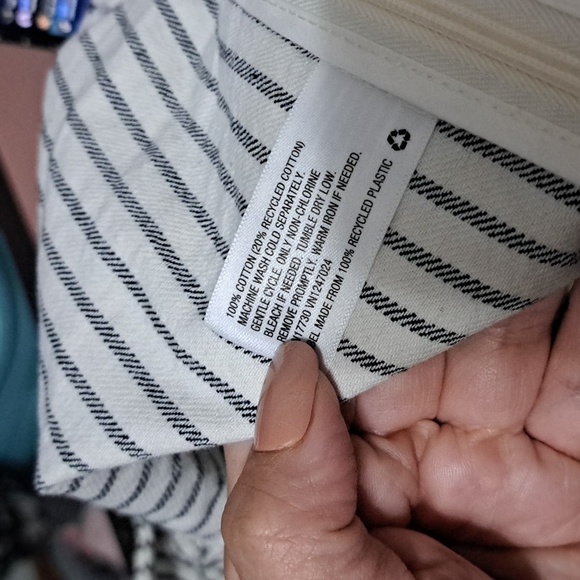 NWT Future Collective Blk/Wht Ruffle Stipe Top - Picture 7 of 7